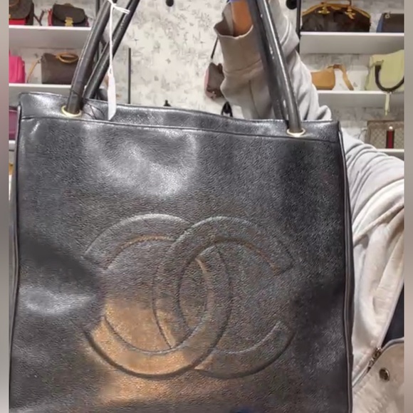 Auth CHANEL Caviar Leather Large Shoulder Tote Bag - Picture 5 of 7